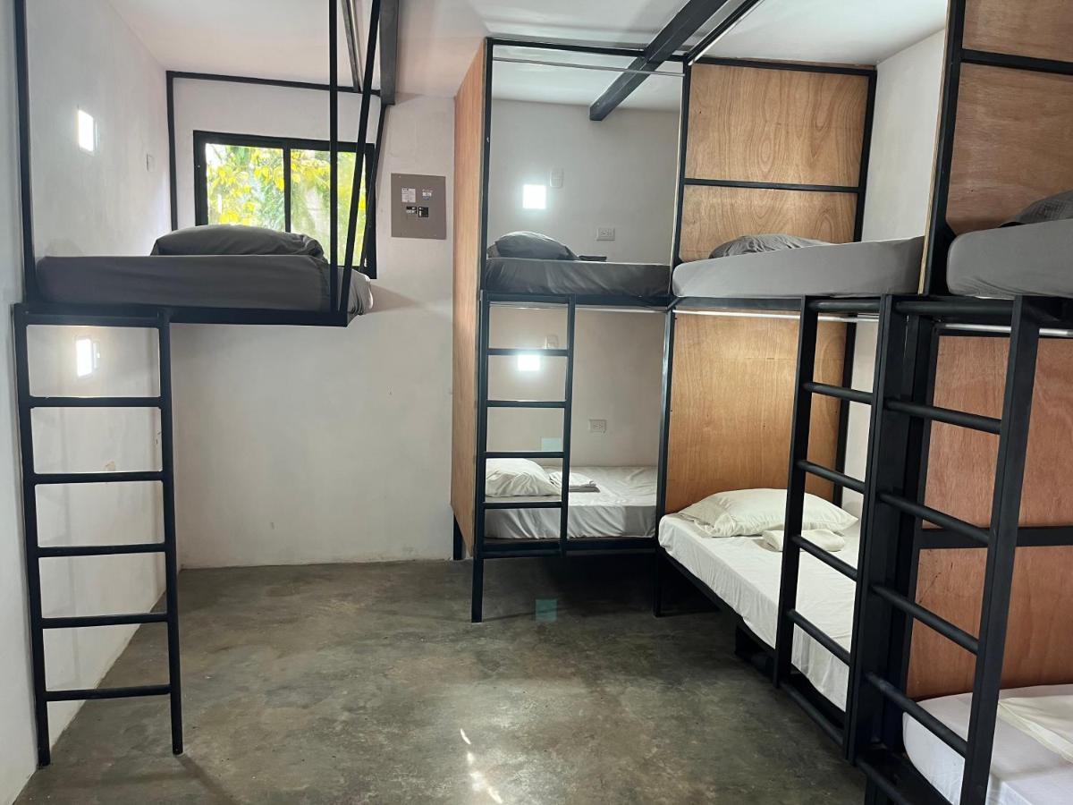 Akih Pods Hostel Playa Santa Teresa  المظهر الخارجي الصورة