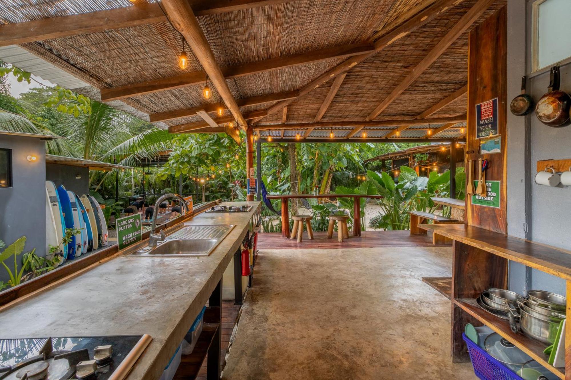 Akih Pods Hostel Playa Santa Teresa  المظهر الخارجي الصورة
